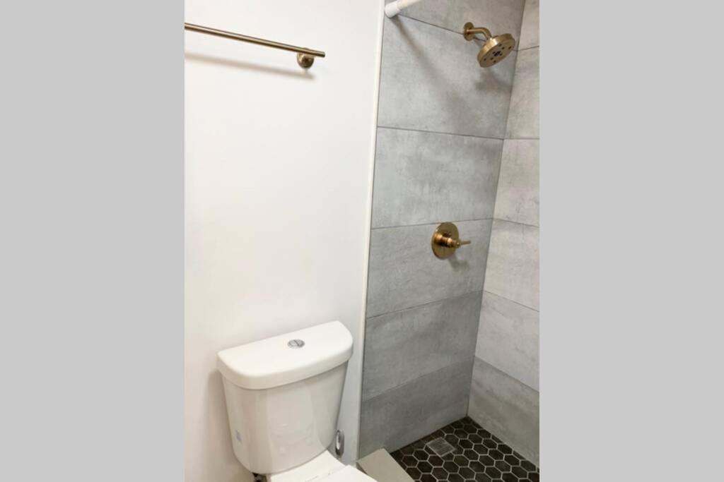 Modern Studio On I-Drive: Parking + Pool Included أورلاندو المظهر الخارجي الصورة